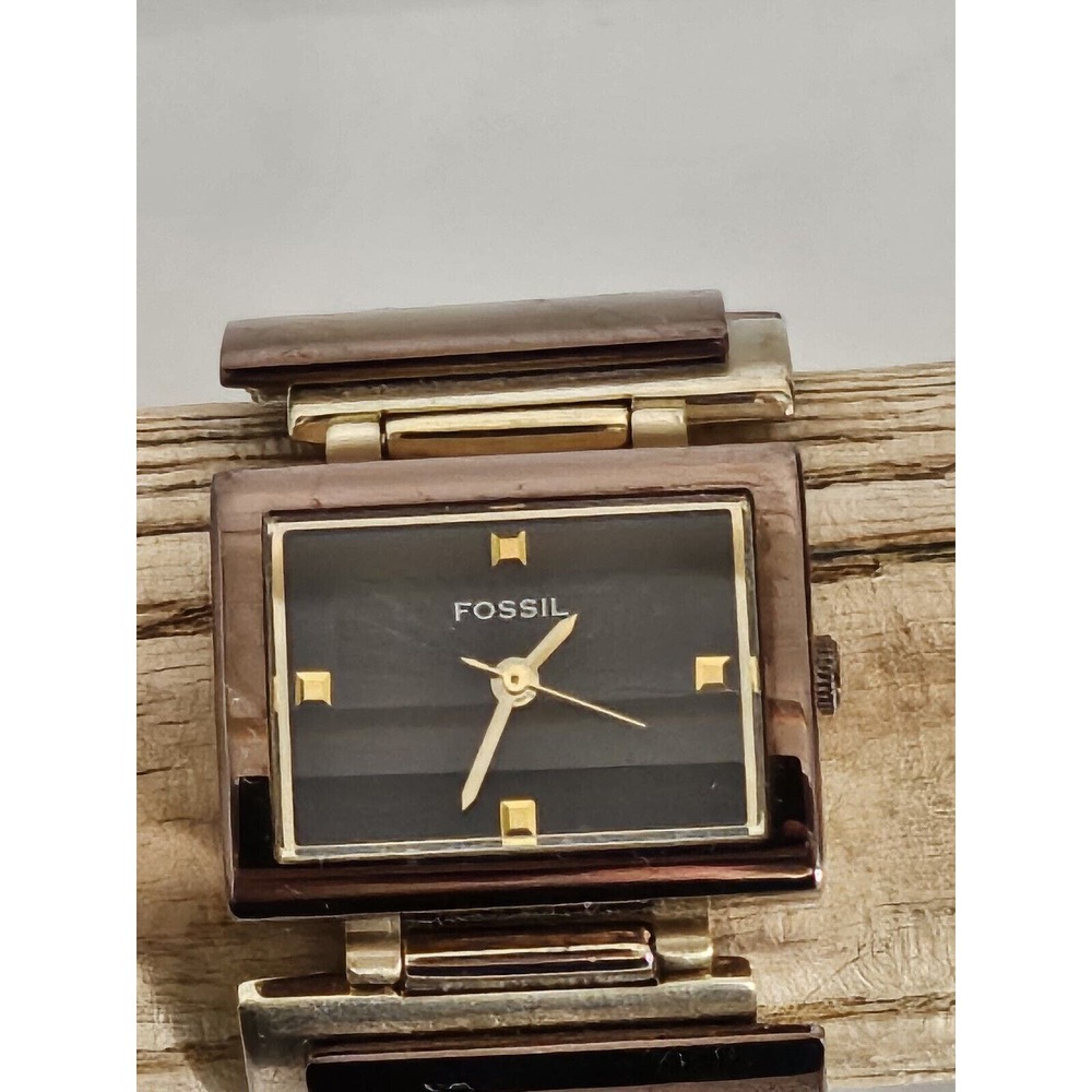 Vintage Ladies Fossil F2 Swiss Parts ES 1858 Quartz Watch 110705 Working
